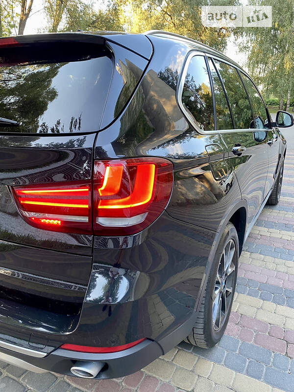 Внедорожник / Кроссовер BMW X5 2014 в Черновцах