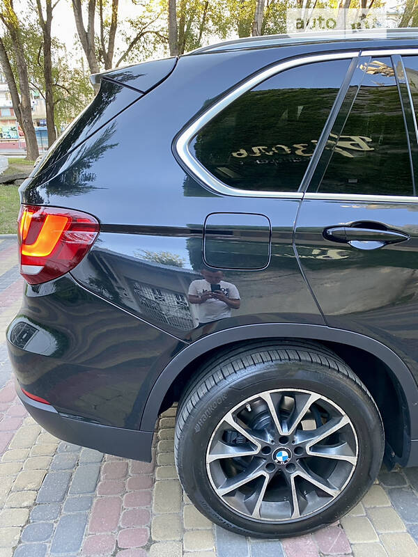 Внедорожник / Кроссовер BMW X5 2014 в Черновцах