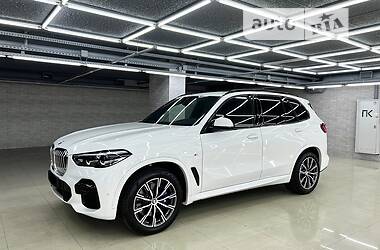 Позашляховик / Кросовер BMW X5 2022 в 