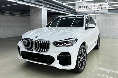Позашляховик / Кросовер BMW X5 2022 в 