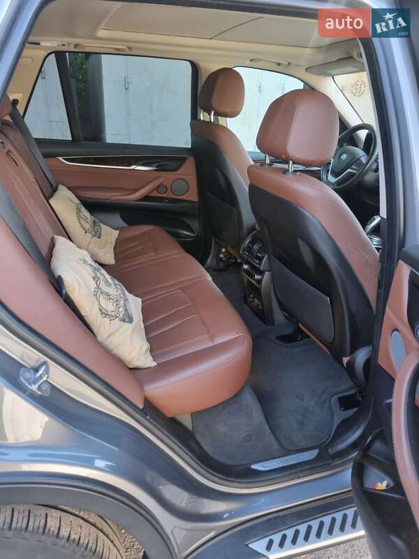 Позашляховик / Кросовер BMW X5 2015 в Черкасах