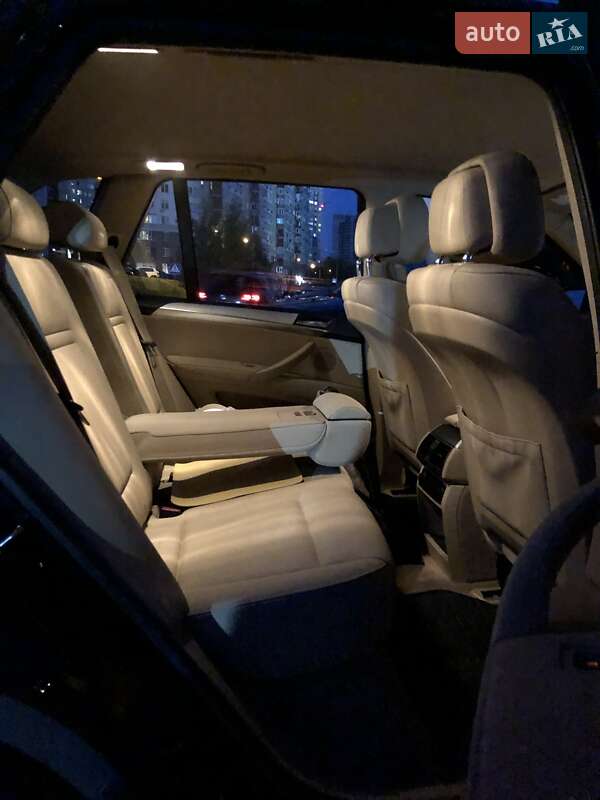Позашляховик / Кросовер BMW X5 2012 в Києві