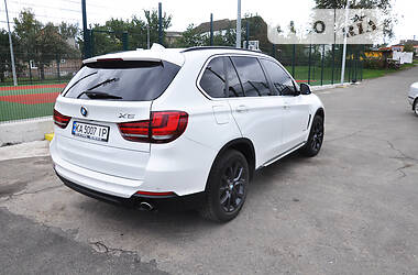 Внедорожник / Кроссовер BMW X5 2016 в Городище