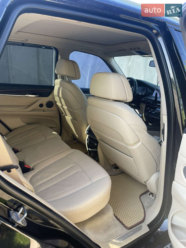 Внедорожник / Кроссовер BMW X5 2018 в Ужгороде