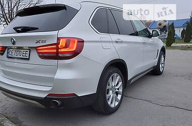 Позашляховик / Кросовер BMW X5 2015 в Чернівцях