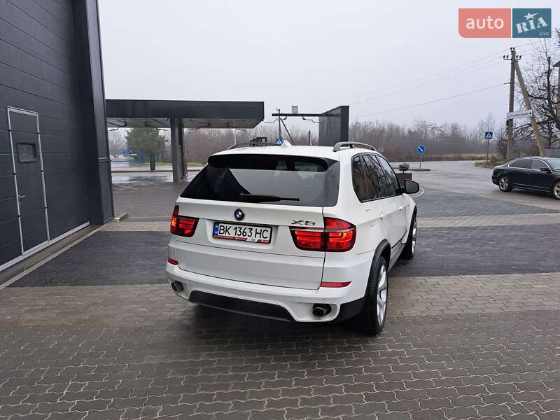 Внедорожник / Кроссовер BMW X5 2011 в Ужгороде