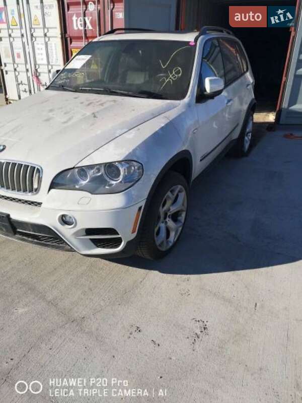 Внедорожник / Кроссовер BMW X5 2011 в Ужгороде