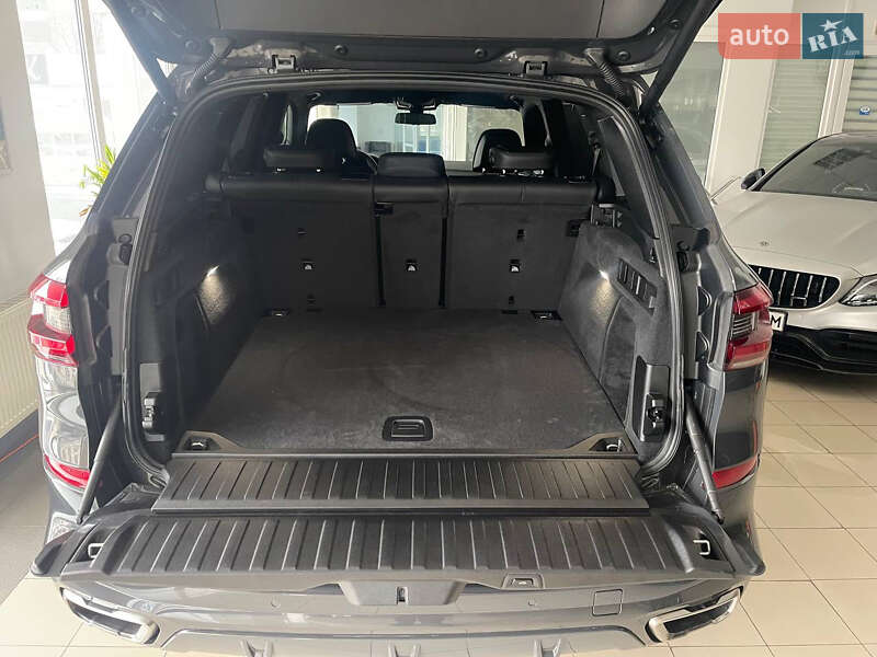 Внедорожник / Кроссовер BMW X5 2021 в Одессе