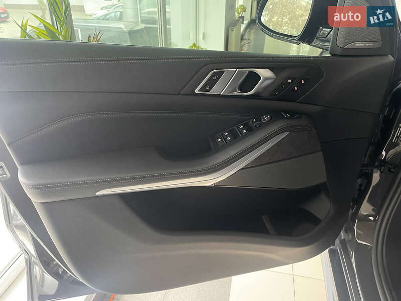 Внедорожник / Кроссовер BMW X5 2021 в Одессе