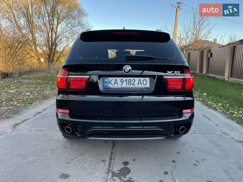 Внедорожник / Кроссовер BMW X5 2011 в Киеве