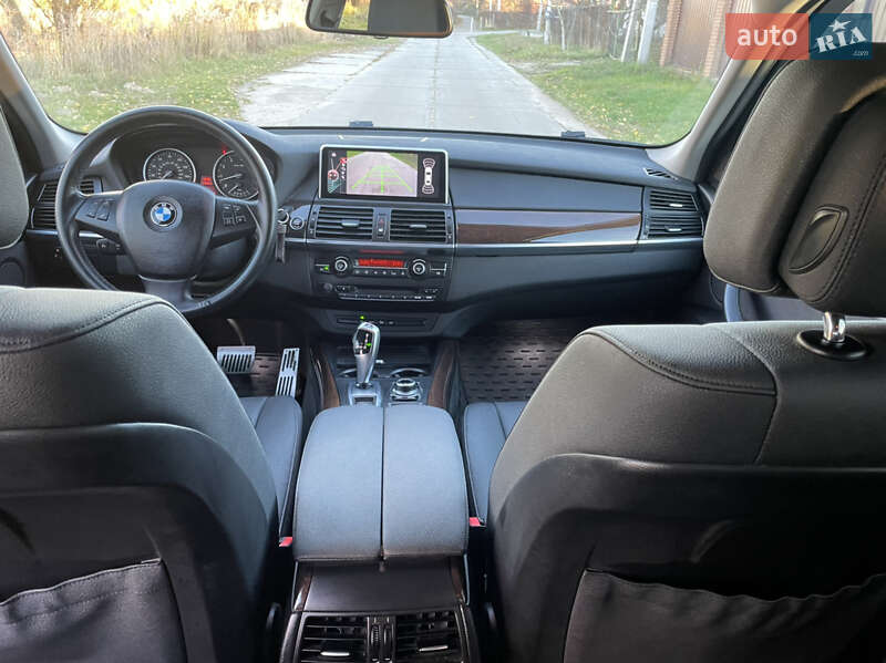 Внедорожник / Кроссовер BMW X5 2011 в Киеве