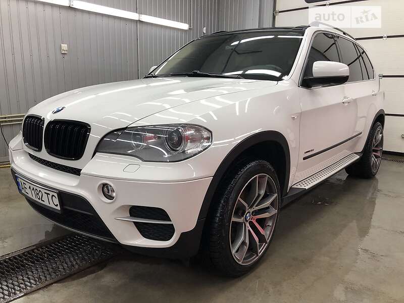 Внедорожник / Кроссовер BMW X5 2012 в Кривом Роге