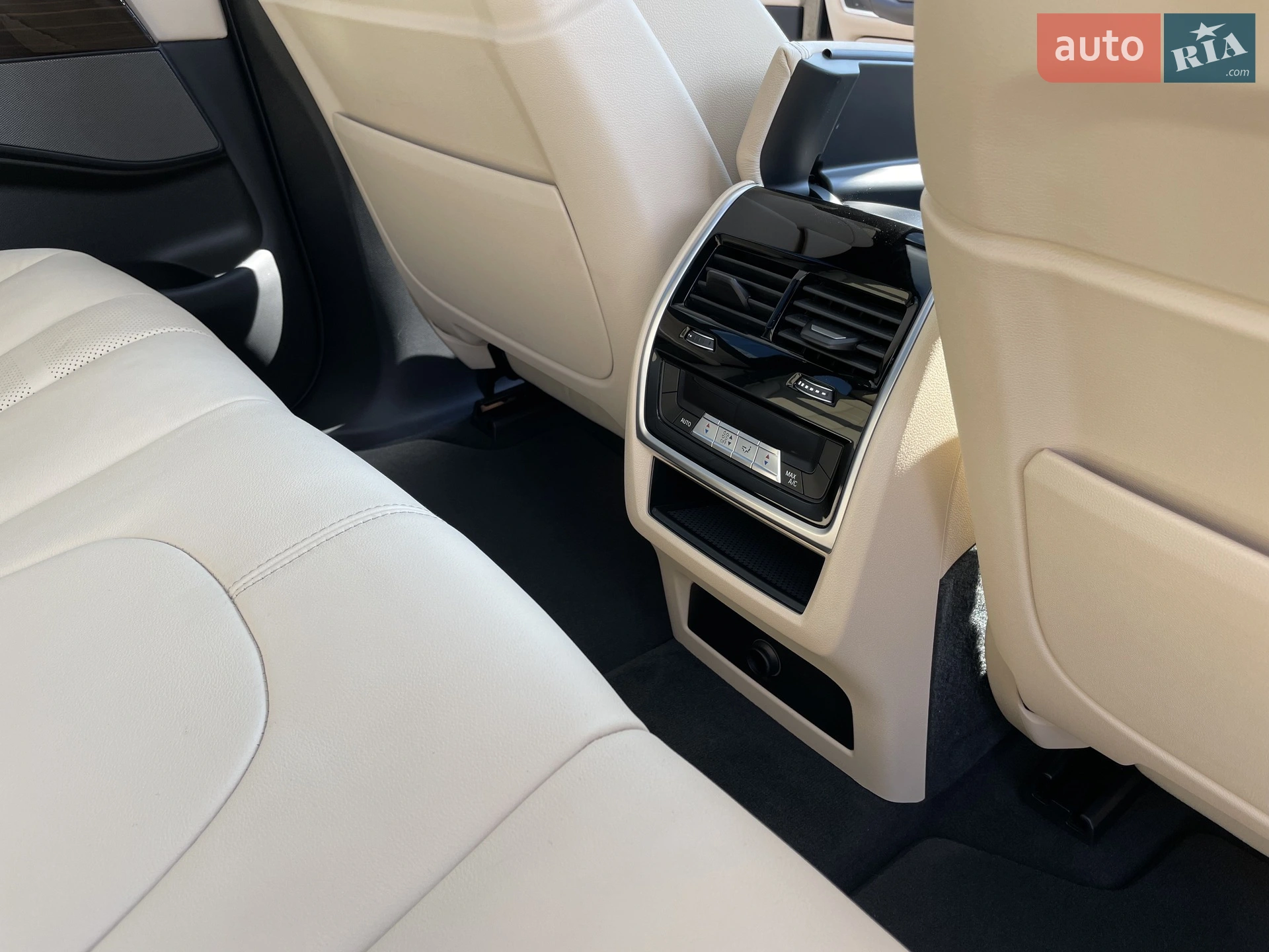 2021 BMW X5 - мініатюра 21