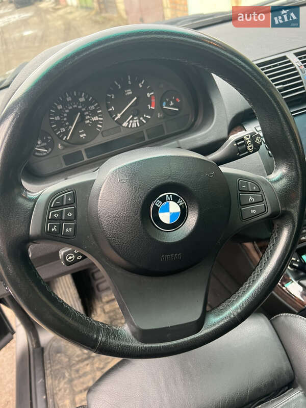 Позашляховик / Кросовер BMW X5 2004 в Києві фото 3 Позашляховик / Кросовер BMW X5 2004 в Києві