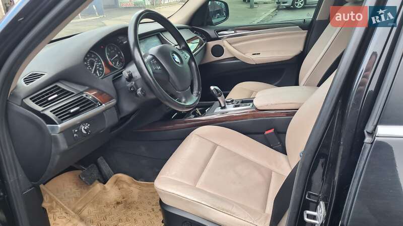 Внедорожник / Кроссовер BMW X5 2013 в Киеве