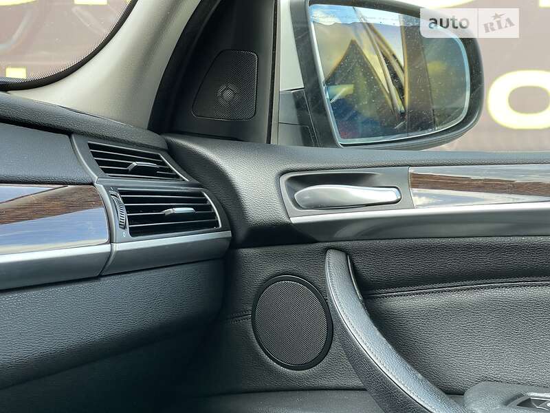 Внедорожник / Кроссовер BMW X5 2009 в Львове