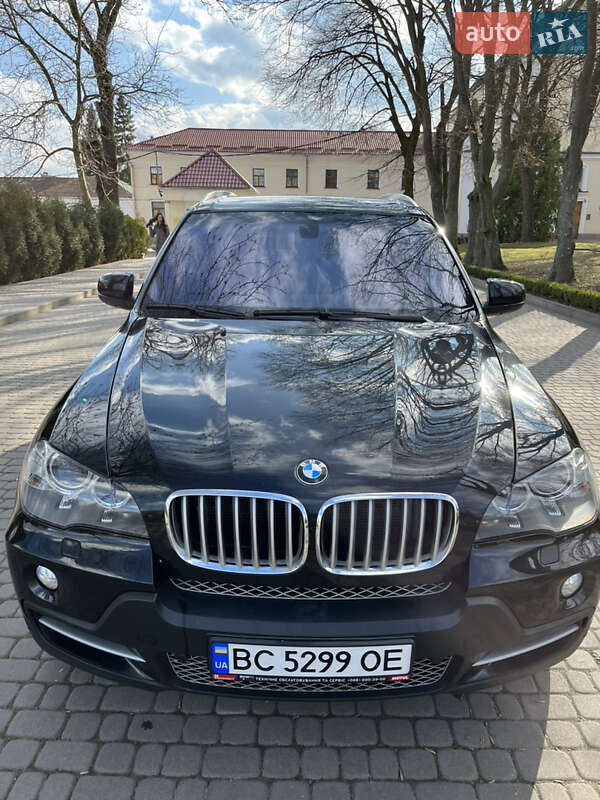 Позашляховик / Кросовер BMW X5 2008 в Острозі