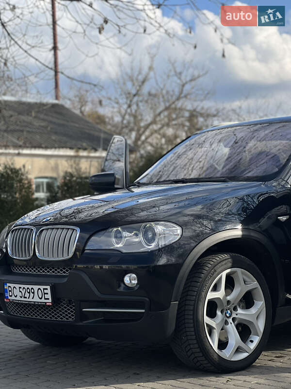 Позашляховик / Кросовер BMW X5 2008 в Острозі