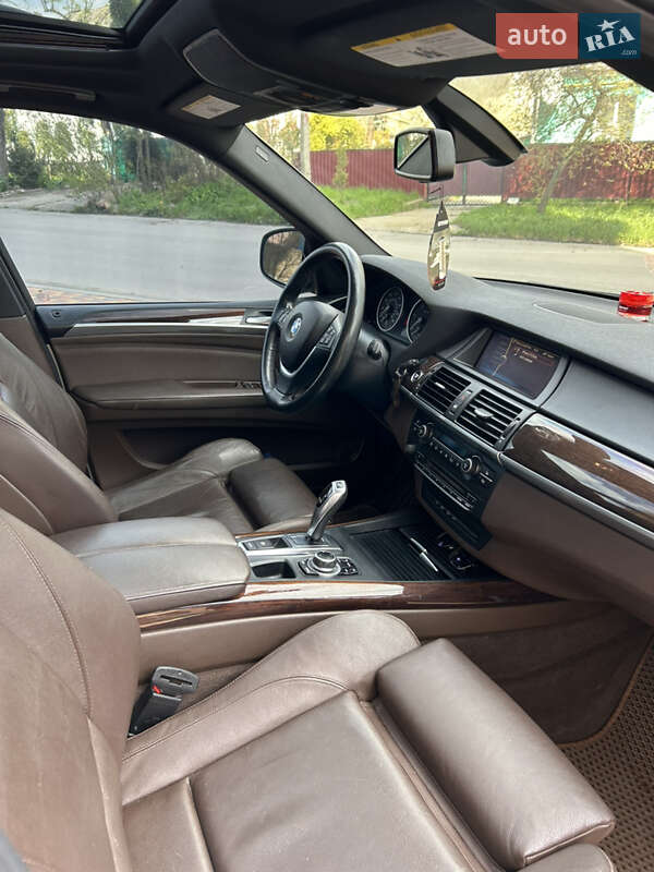 Внедорожник / Кроссовер BMW X5 2011 в Умани