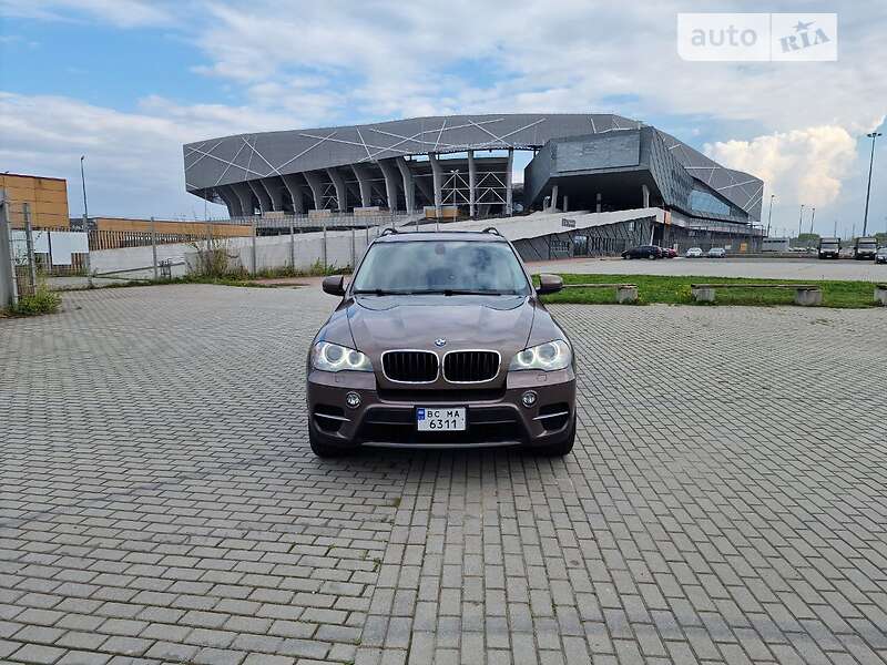 Внедорожник / Кроссовер BMW X5 2011 в Львове