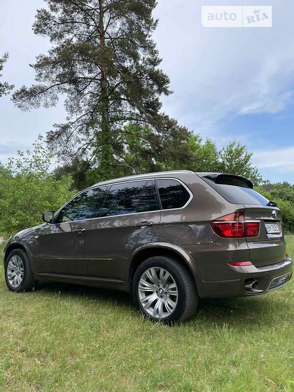 Позашляховик / Кросовер BMW X5 2011 в Сумах
