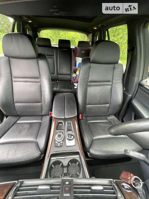 Позашляховик / Кросовер BMW X5 2011 в Сумах