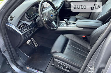 Позашляховик / Кросовер BMW X5 2017 в 
