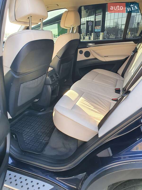 Внедорожник / Кроссовер BMW X5 2012 в Киеве