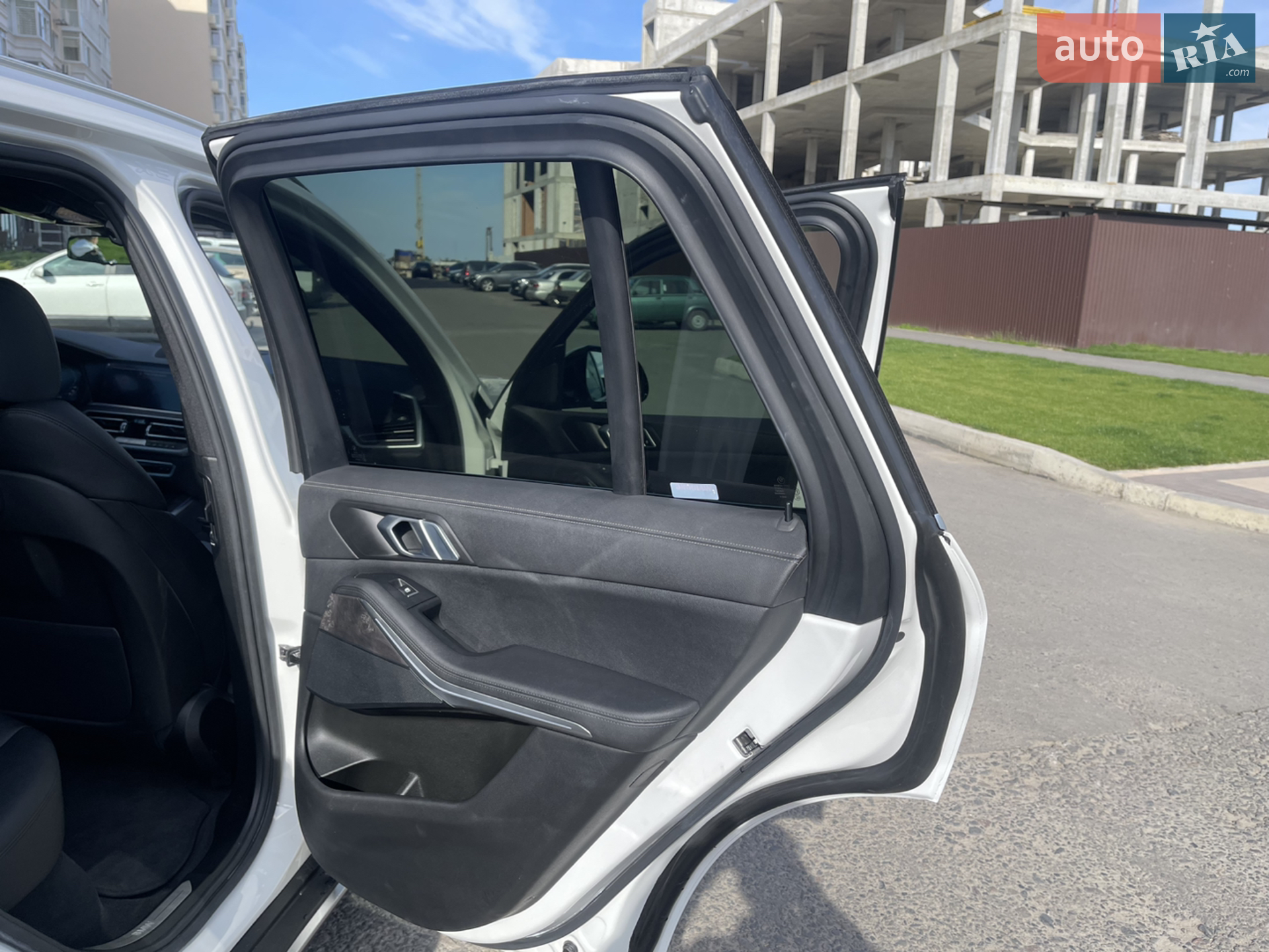 2021 BMW X5 - мініатюра 42