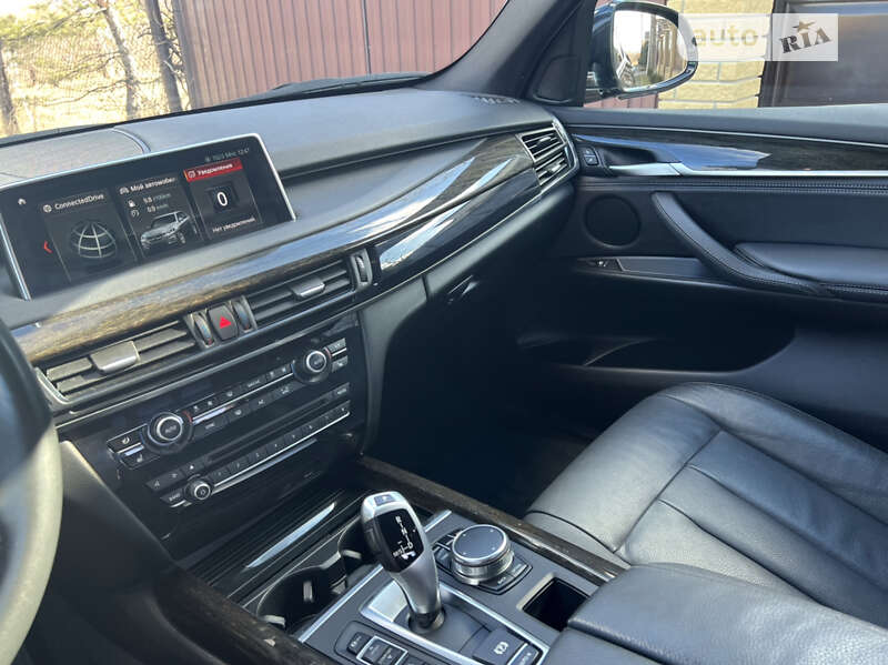 Внедорожник / Кроссовер BMW X5 2017 в Днепре