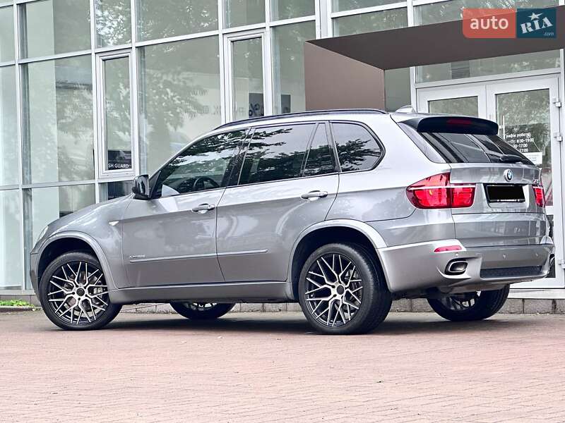 Внедорожник / Кроссовер BMW X5 2013 в Киеве