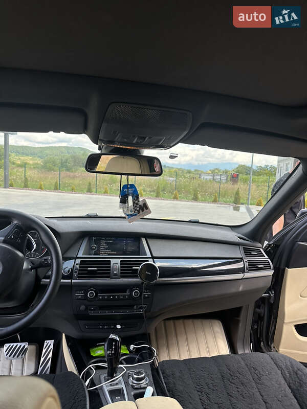 Позашляховик / Кросовер BMW X5 2012 в Львові