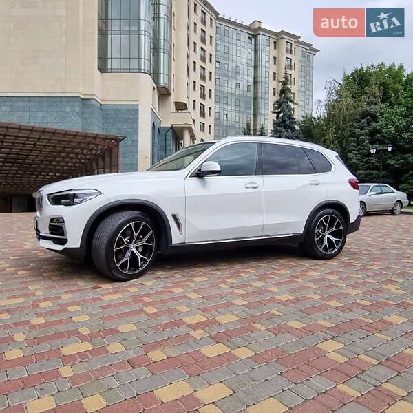 BMW X5 2019