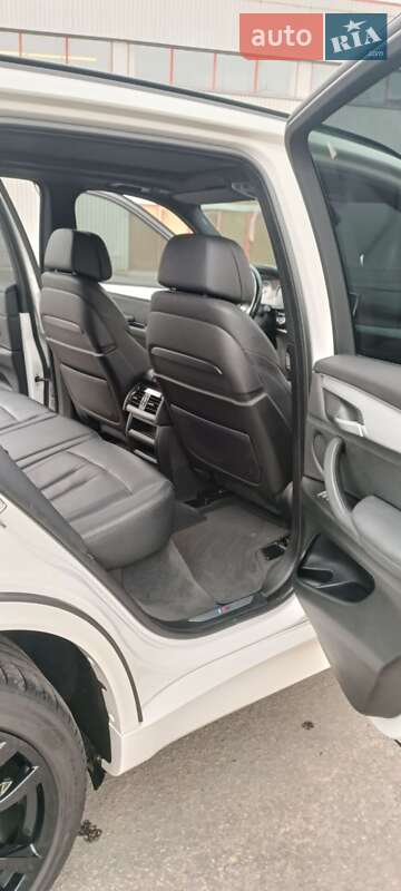 Позашляховик / Кросовер BMW X5 2015 в Києві