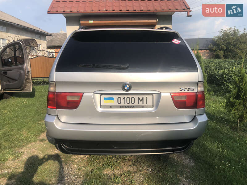 Внедорожник / Кроссовер BMW X5 2002 в Черновцах