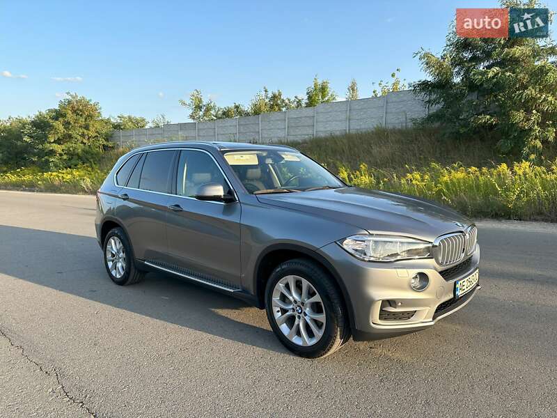 Внедорожник / Кроссовер BMW X5 2015 в Киеве