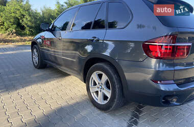 Внедорожник / Кроссовер BMW X5 2013 в Кицмани