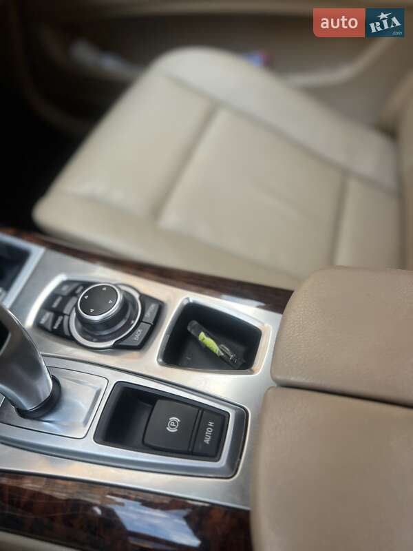 Позашляховик / Кросовер BMW X5 2012 в Києві