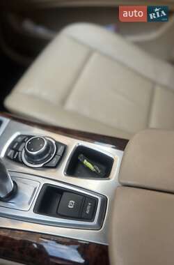 Позашляховик / Кросовер BMW X5 2012 в 