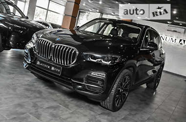 Внедорожник / Кроссовер BMW X5 2021 в 