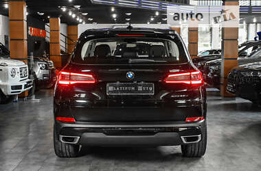 Внедорожник / Кроссовер BMW X5 2021 в 