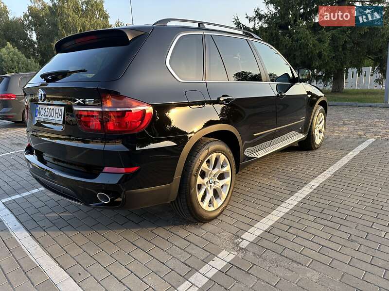 Позашляховик / Кросовер BMW X5 2012 в Луцьку