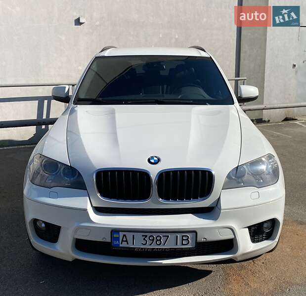 Внедорожник / Кроссовер BMW X5 2011 в Киеве