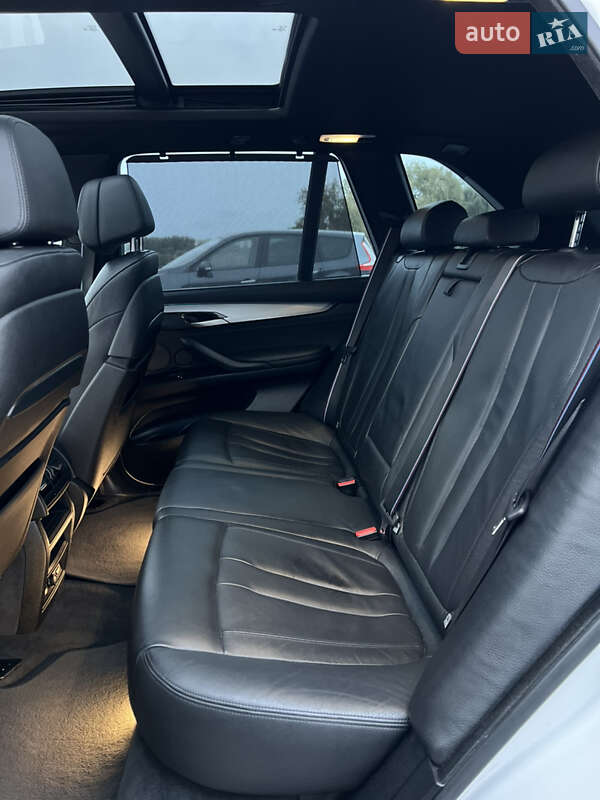 Внедорожник / Кроссовер BMW X5 2014 в Ровно