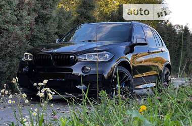 Позашляховик / Кросовер BMW X5 2015 в 
