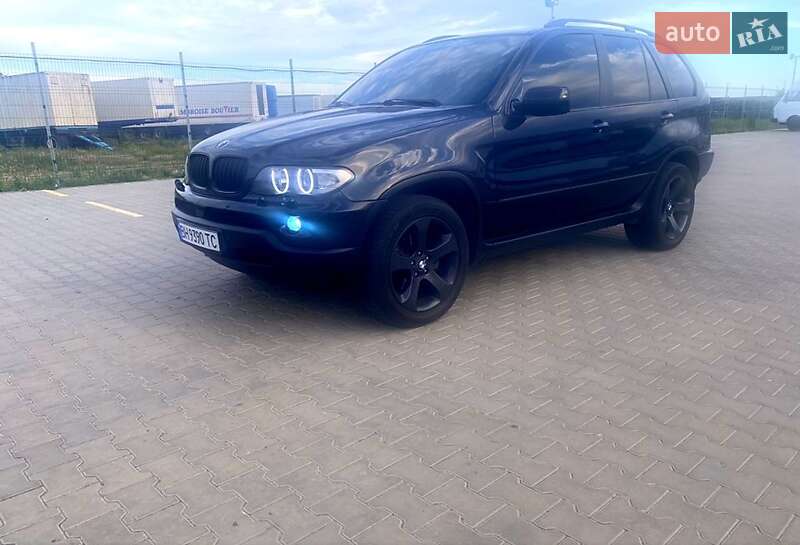 Внедорожник / Кроссовер BMW X5 2004 в Одессе