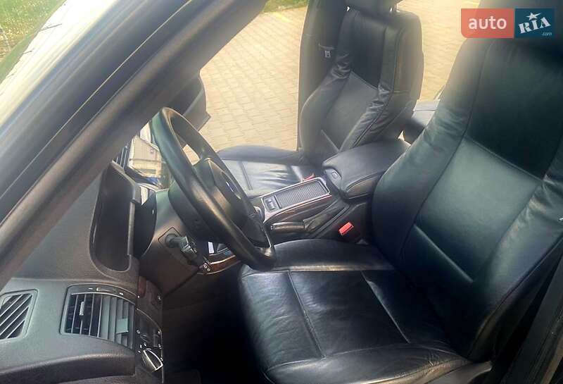 Внедорожник / Кроссовер BMW X5 2004 в Одессе