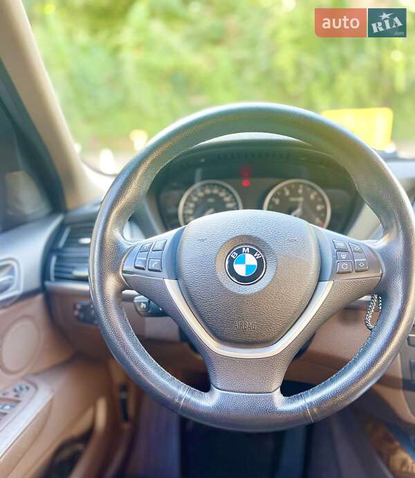 Внедорожник / Кроссовер BMW X5 2012 в Киеве