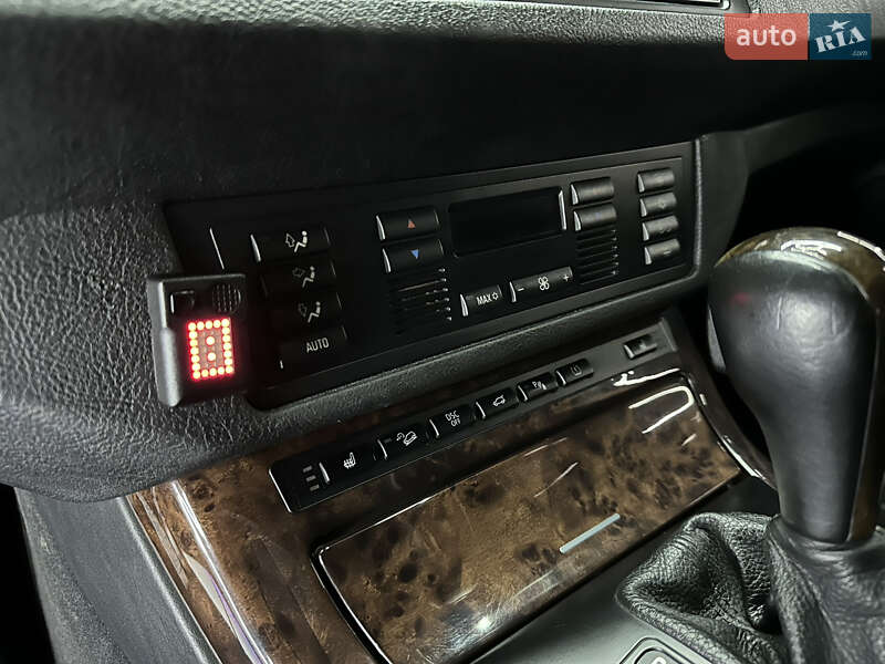 Внедорожник / Кроссовер BMW X5 2005 в Житомире