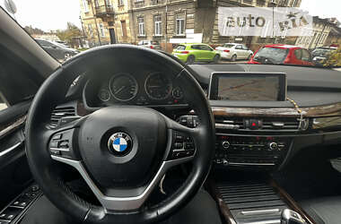 Позашляховик / Кросовер BMW X5 2015 в 